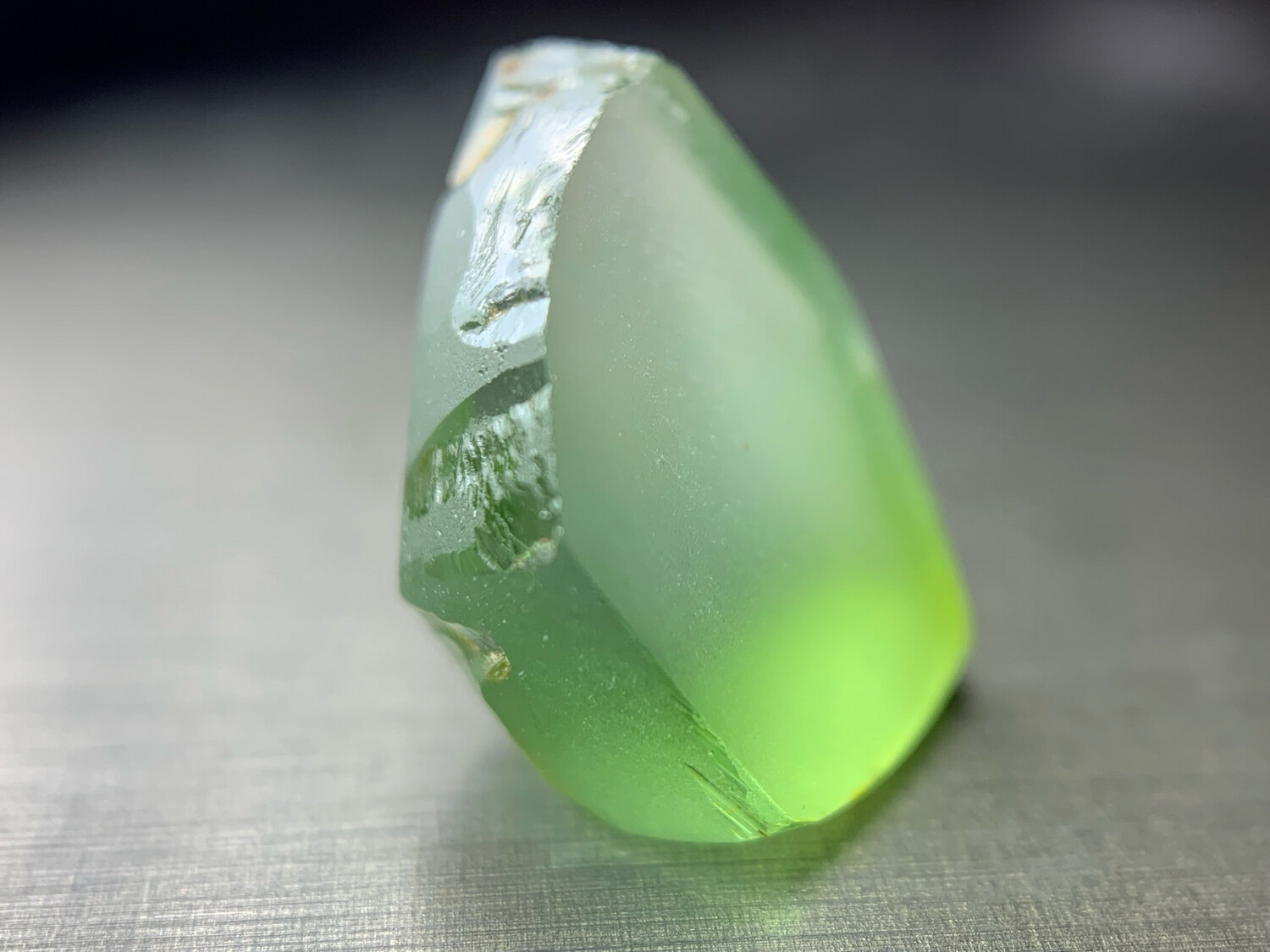 ᴬᵀᵞᴾᴵᶜᴬᴸ ELECTRIC GREEN TOURMALINE 3.10ct