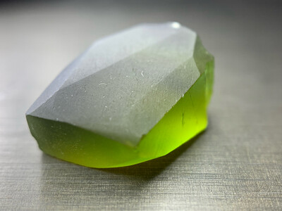 YELLOW GREEN TOURMALINE 12.61ct