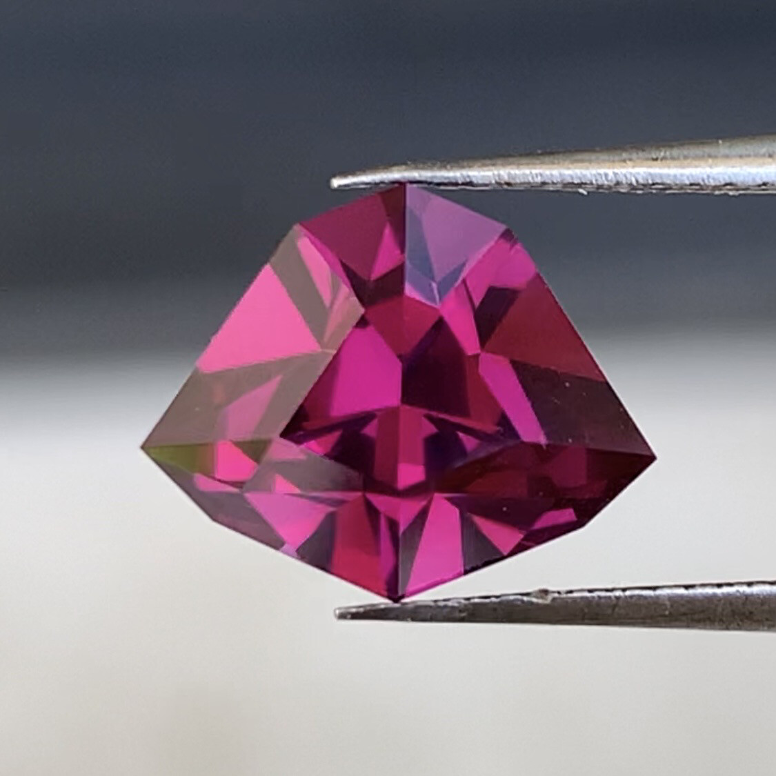 ᴬᵀᵞᴾᴵᶜᴬᴸ UMBALITE GARNET 3.08ct