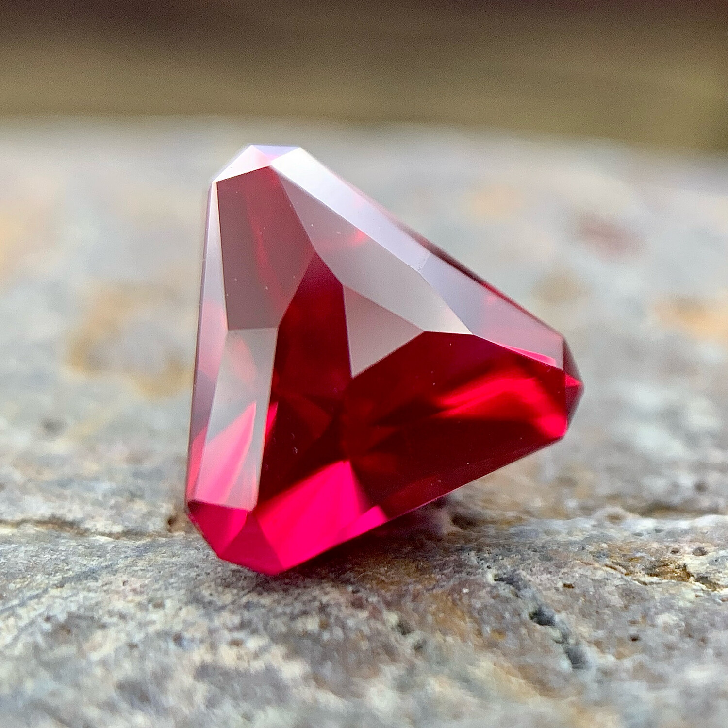 ᴬᵀᵞᴾᴵᶜᴬᴸ RED RUBY 2.55ct 🌱
