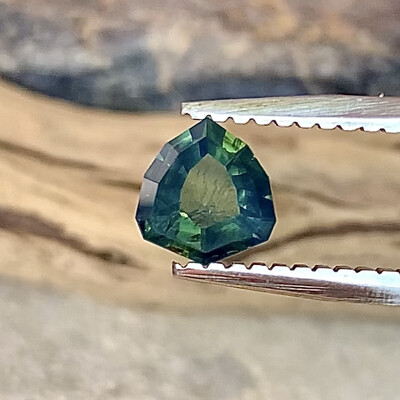 ᴬᵀᵞᴾᴵᶜᴬᴸ KENYAN SAPPHIRE 1.03ct
