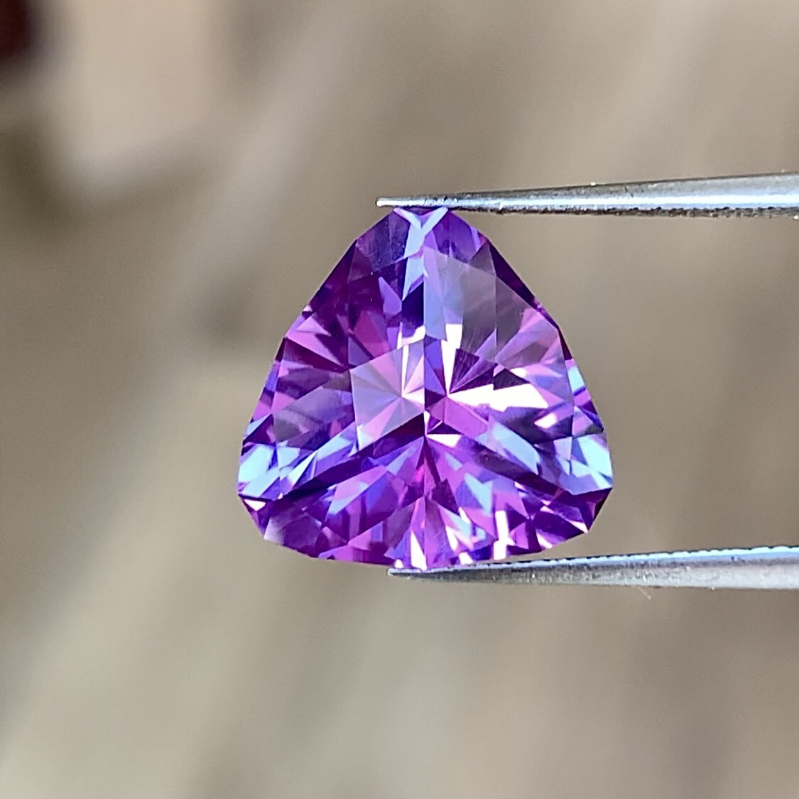 ᴬᵀᵞᴾᴵᶜᴬᴸ SAPPHIRE COLORED ALEXANDRITE 6.47ct 🌱