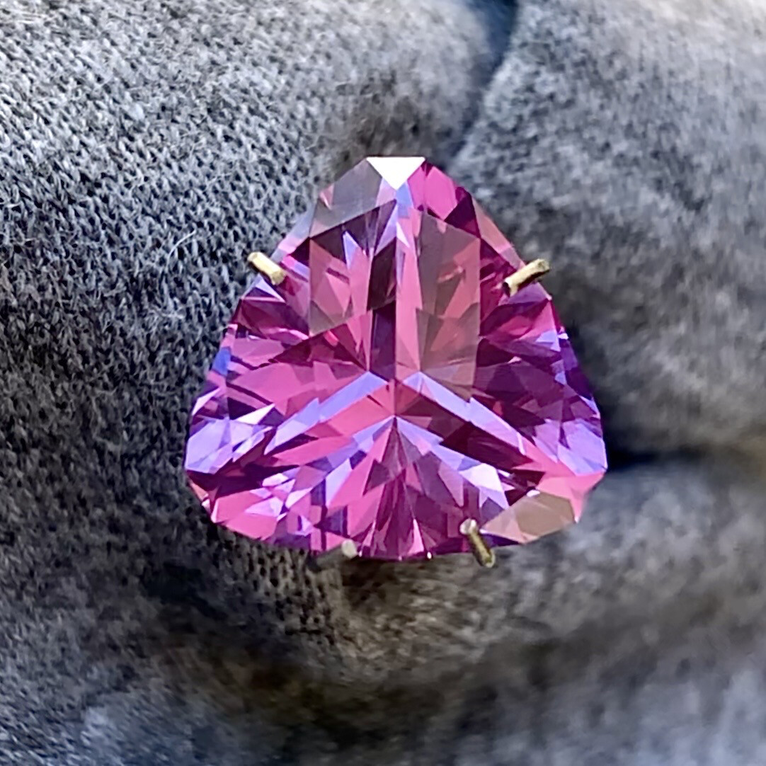 ᴬᵀᵞᴾᴵᶜᴬᴸ SAPPHIRE COLORED ALEXANDRITE 6.47ct 🌱