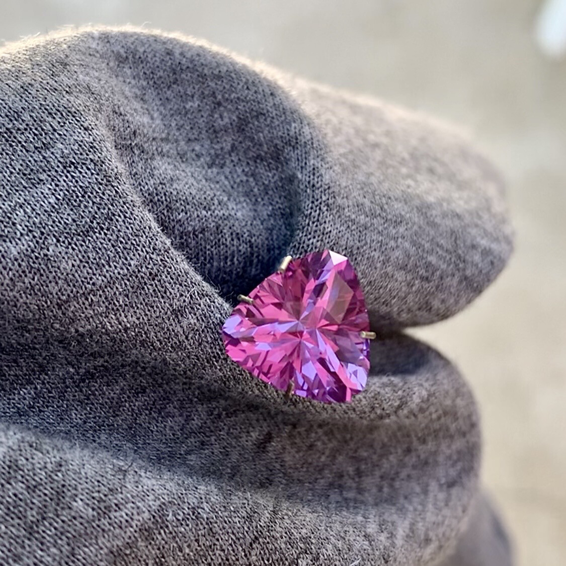 ᴬᵀᵞᴾᴵᶜᴬᴸ SAPPHIRE COLORED ALEXANDRITE 6.47ct 🌱