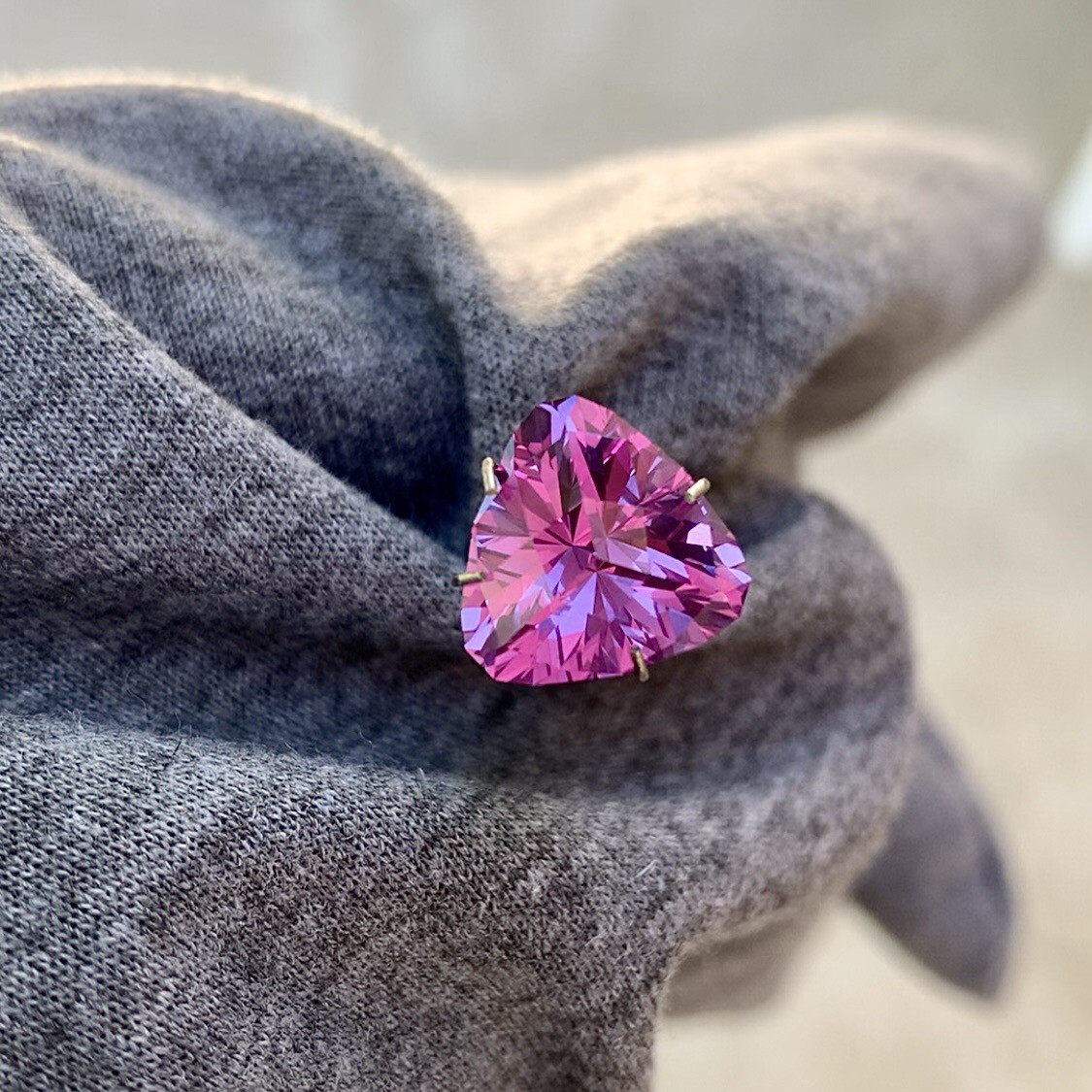 ᴬᵀᵞᴾᴵᶜᴬᴸ SAPPHIRE COLORED ALEXANDRITE 6.47ct 🌱