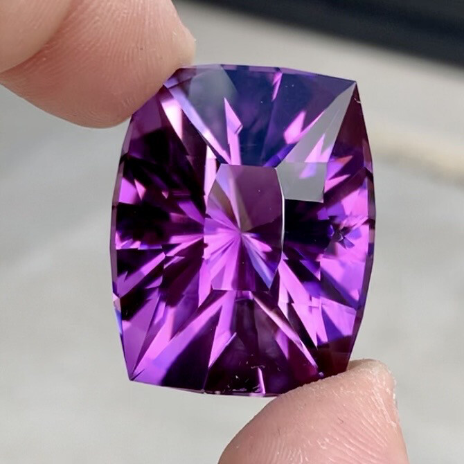 ᴬᵀᵞᴾᴵᶜᴬᴸ CHUNKY AMETHYST 142ct