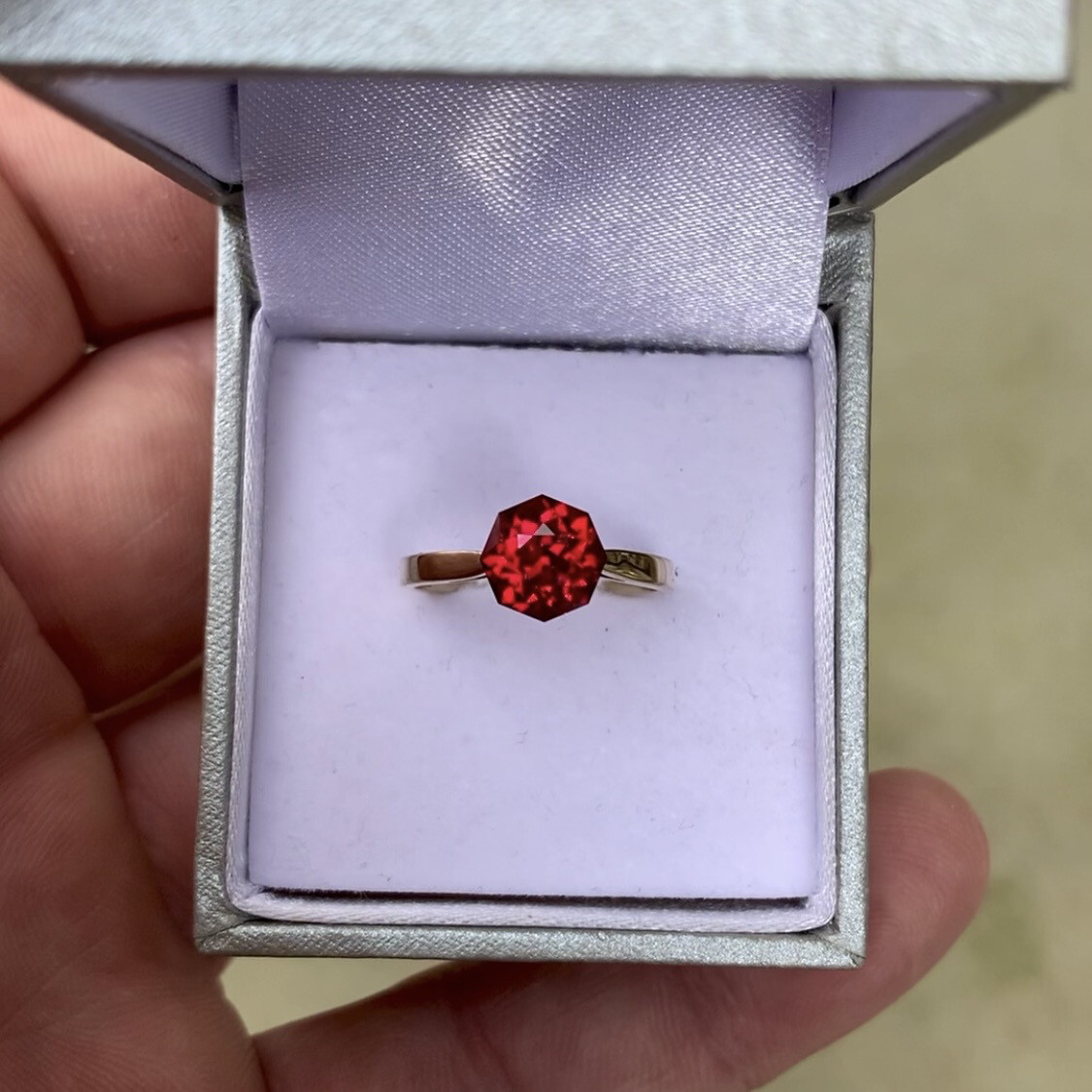 ᴬᵀᵞᴾᴵᶜᴬᴸ RED RUBY 2.40ct 🌱