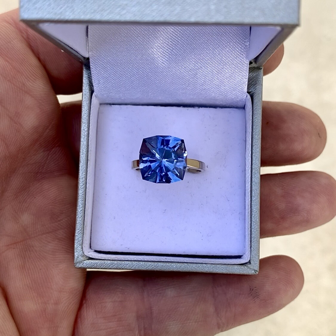 ᴬᵀᵞᴾᴵᶜᴬᴸ BLUE SAPPHIRE 7.19ct 🌱