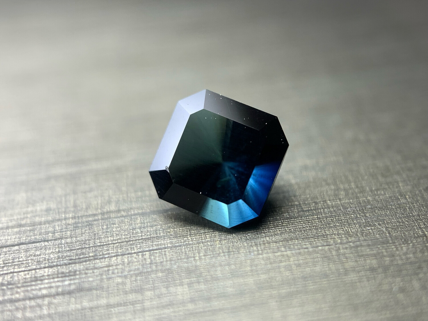 ᴬᵀᵞᴾᴵᶜᴬᴸ DARKSIDE TOURMALINE 0.45ct