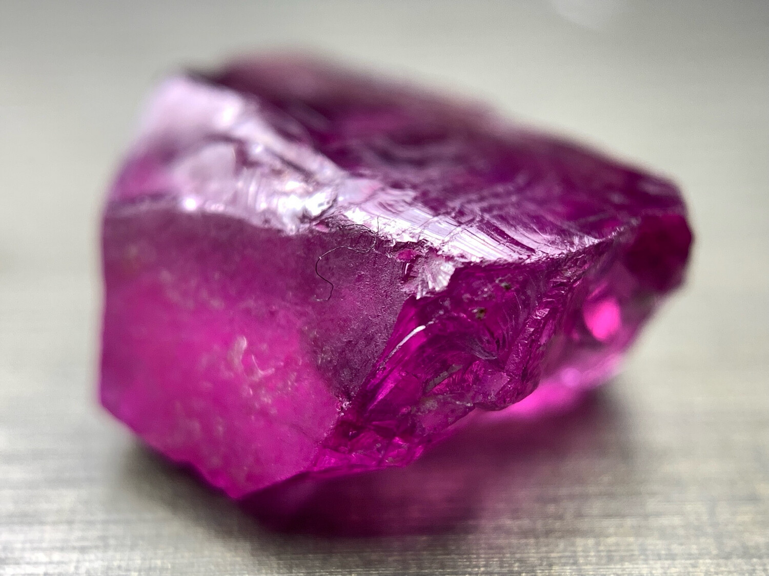 HOT PURPLE PINK GARNET 7.43ct