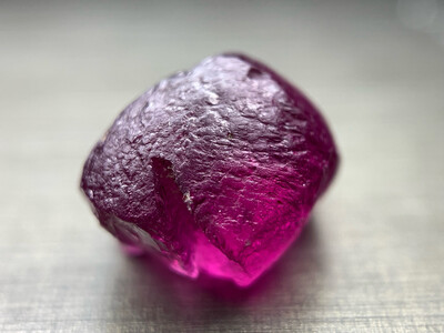 UMBALITE GARNET 5.78ct