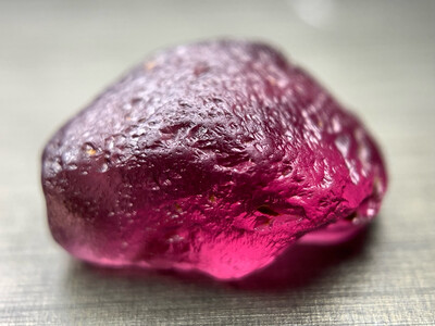 UMBALITE GARNET 6.58ct