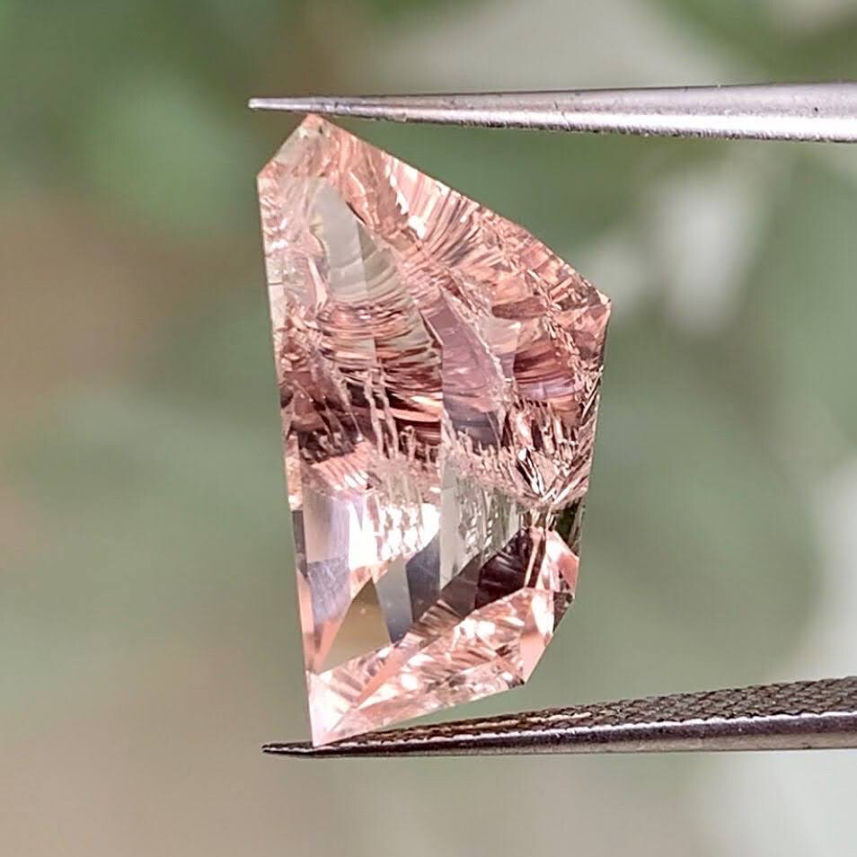 ᴬᵀᵞᴾᴵᶜᴬᴸ WILD MORGANITE 6,81ct