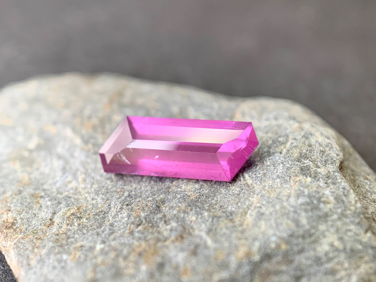 ᴬᵀᵞᴾᴵᶜᴬᴸ PINK SAPPHIRE 1,06ct