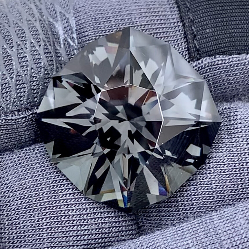 ᴬᵀᵞᴾᴵᶜᴬᴸ GREY NANOSITAL 68.28ct🌱