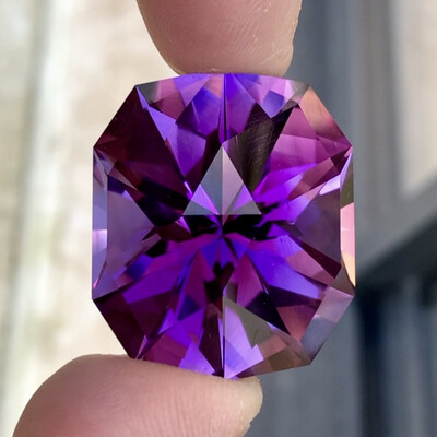 ᴬᵀᵞᴾᴵᶜᴬᴸ AMETHYST 106.80ct