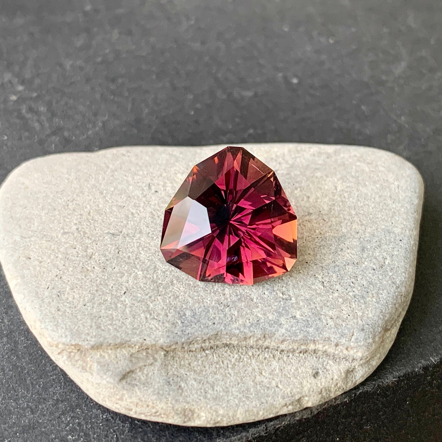 ᴬᵀᵞᴾᴵᶜᴬᴸ RUBELLITE TOURMALINE 13,61ct