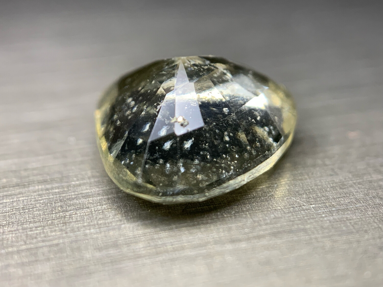 ᴬᵀᵞᴾᴵᶜᴬᴸ GROSSULAR LEUCO GARNET 3.65ct