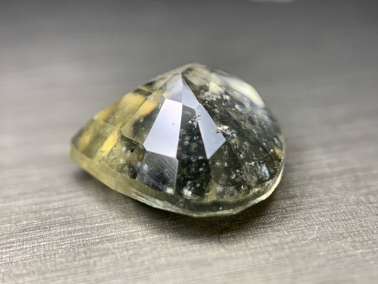 ᴬᵀᵞᴾᴵᶜᴬᴸ GROSSULAR LEUCO GARNET 3.65ct