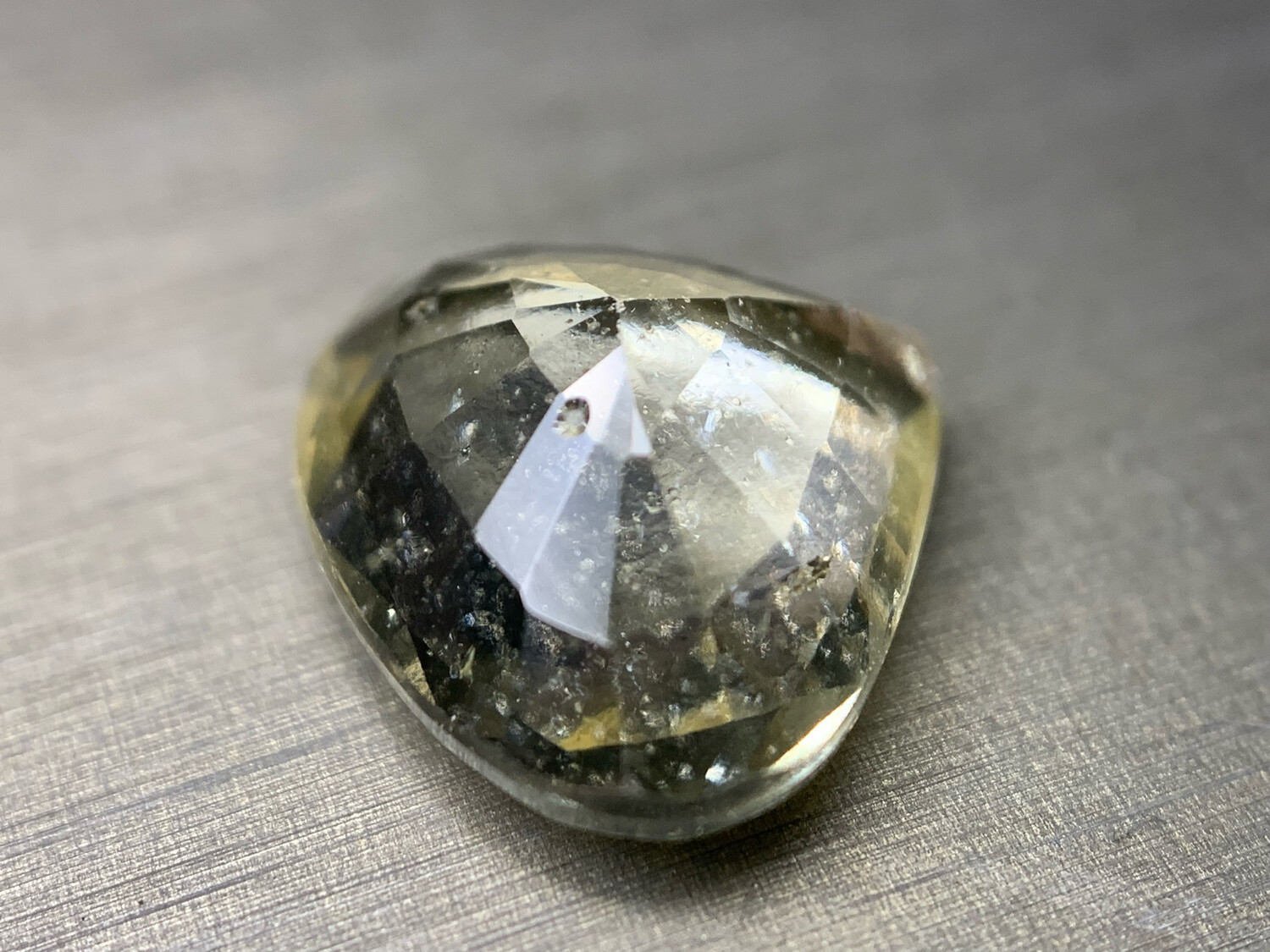 ᴬᵀᵞᴾᴵᶜᴬᴸ GROSSULAR LEUCO GARNET 3.65ct