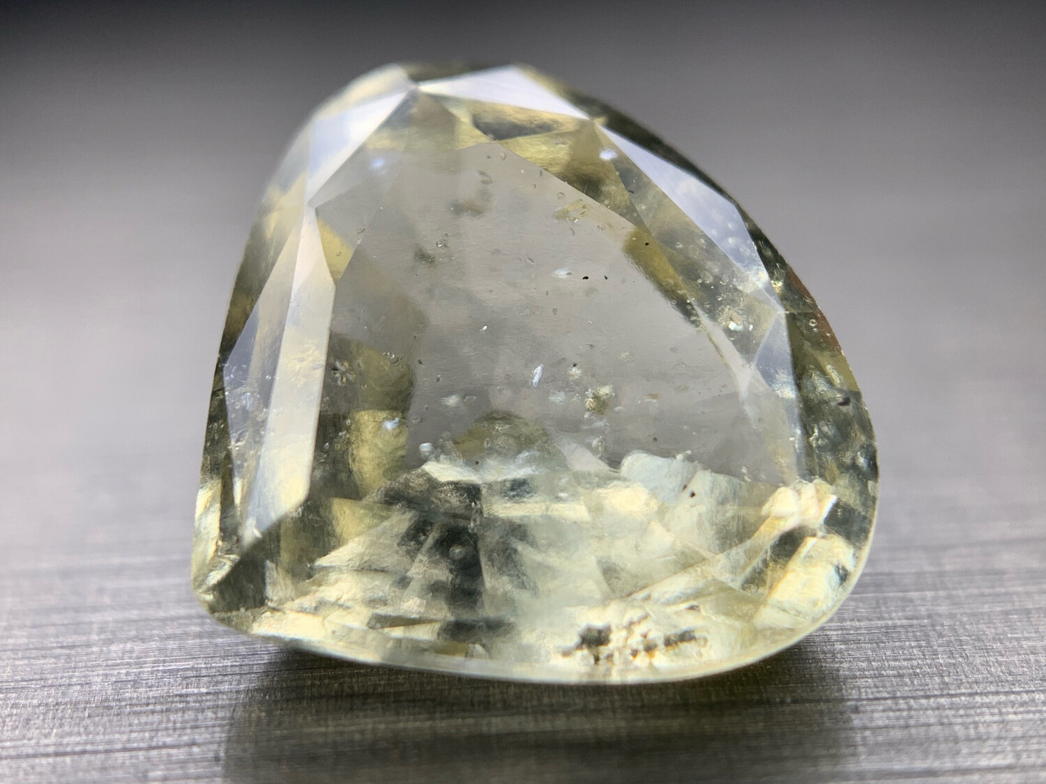 ᴬᵀᵞᴾᴵᶜᴬᴸ GROSSULAR LEUCO GARNET 3.65ct