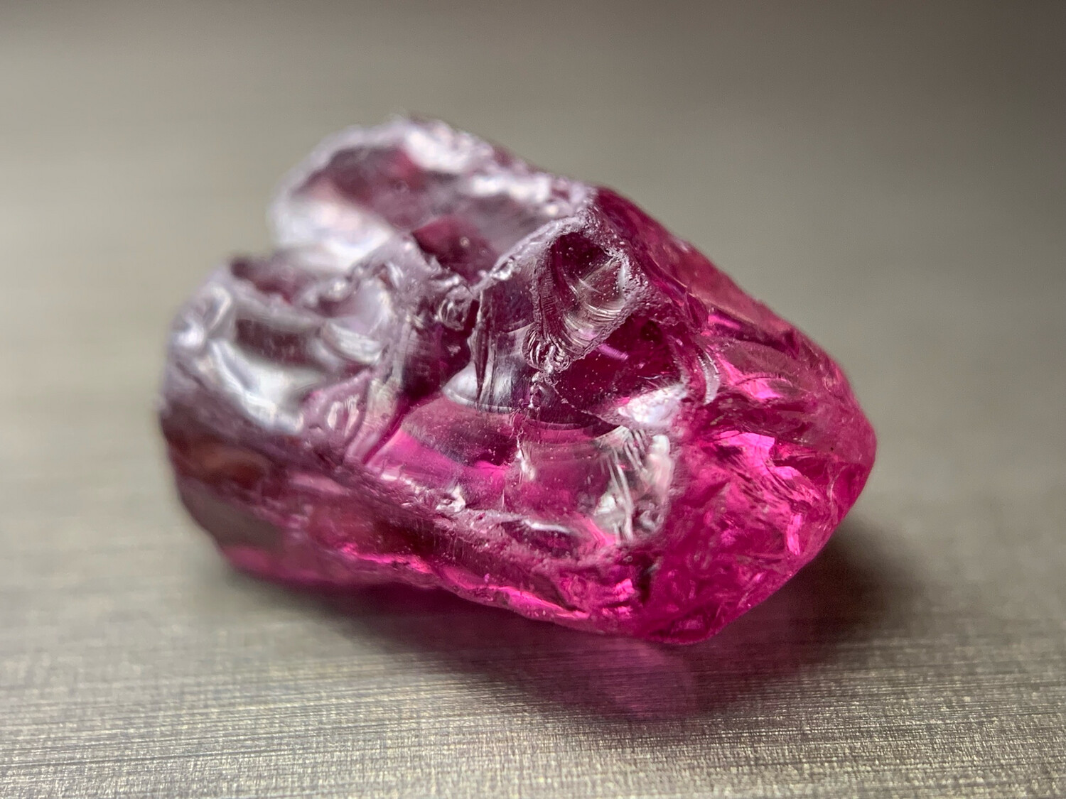 HOT PINK GARNET 5.29ct