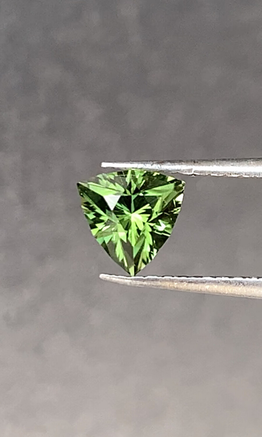 ᴬᵀᵞᴾᴵᶜᴬᴸ CHROME TOURMALINE 0,37ct