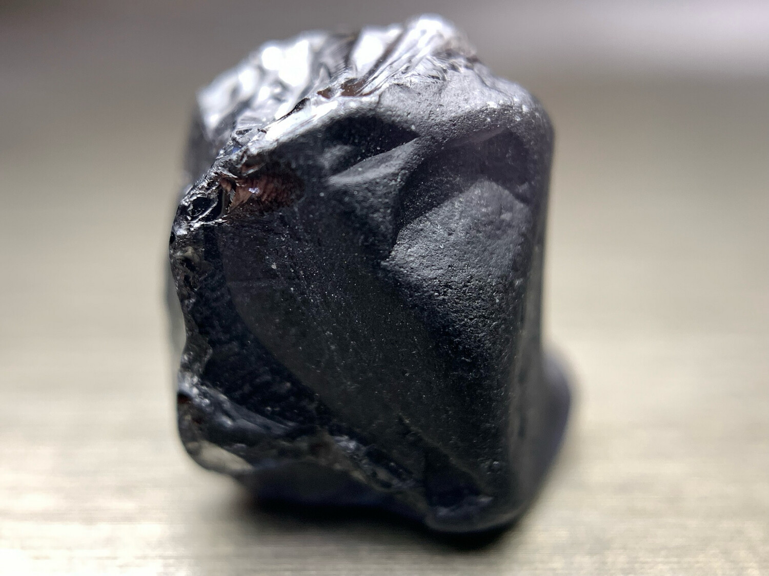 ᴬᵀᵞᴾᴵᶜᴬᴸ BLACK SPINEL 2.74ct