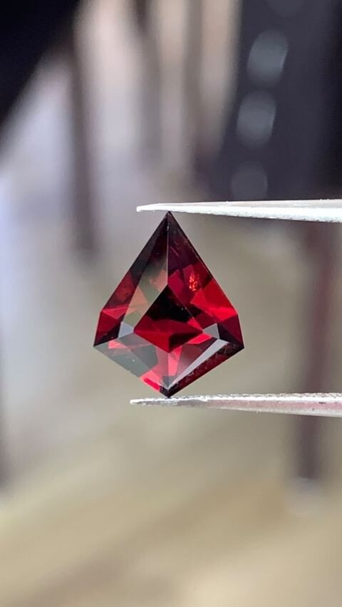 ᴬᵀᵞᴾᴵᶜᴬᴸ RHODOLITE GARNET (PAIR) 4.92ct/2