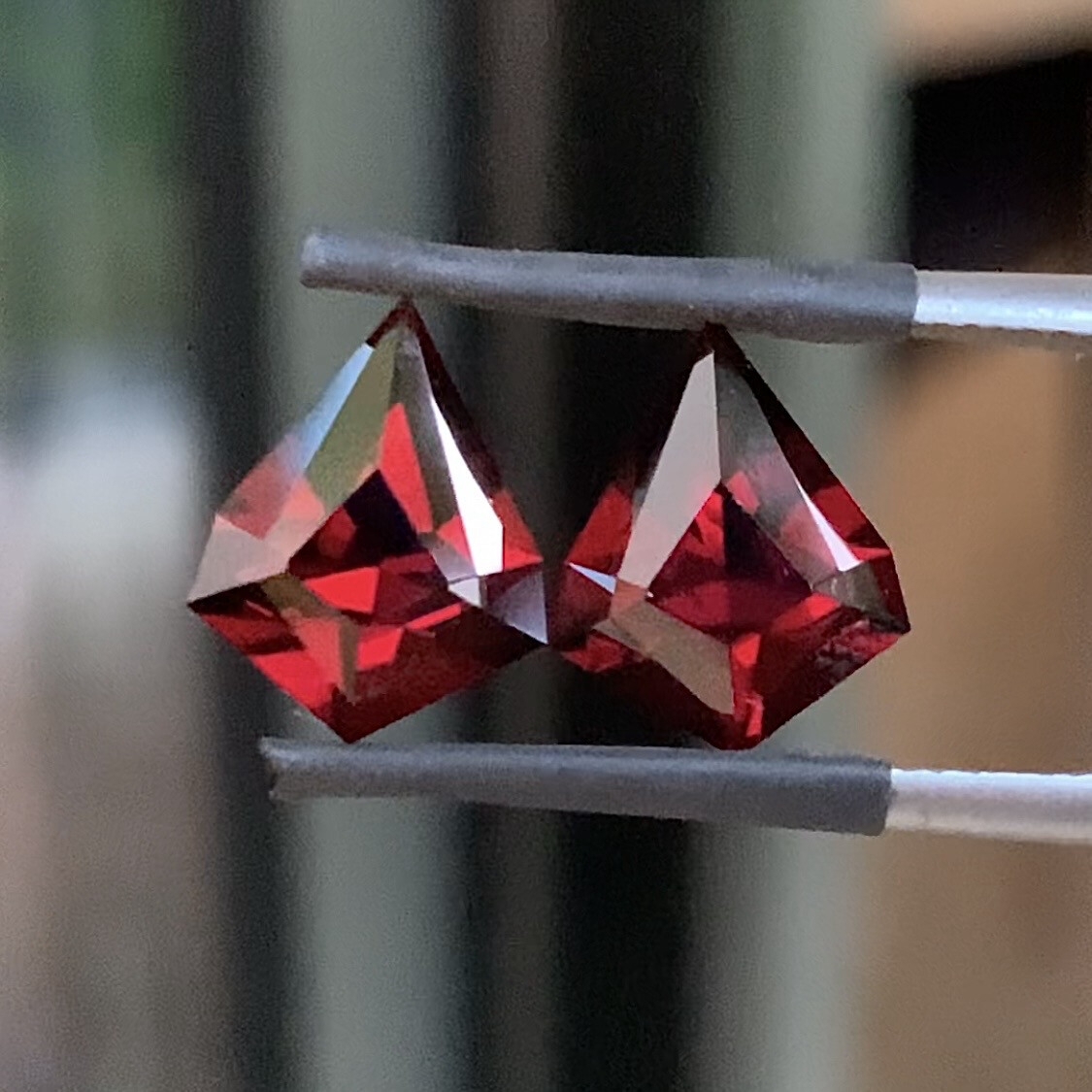 ᴬᵀᵞᴾᴵᶜᴬᴸ RHODOLITE GARNET (PAIR) 4.92ct/2