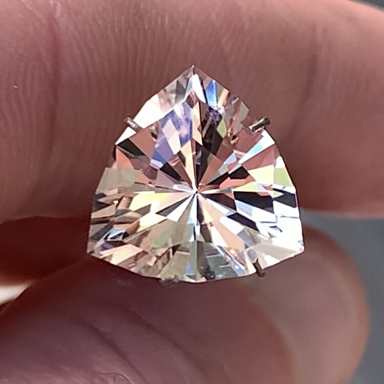 ᴬᵀᵞᴾᴵᶜᴬᴸ PINK/PEACH MORGANITE 6.07ct