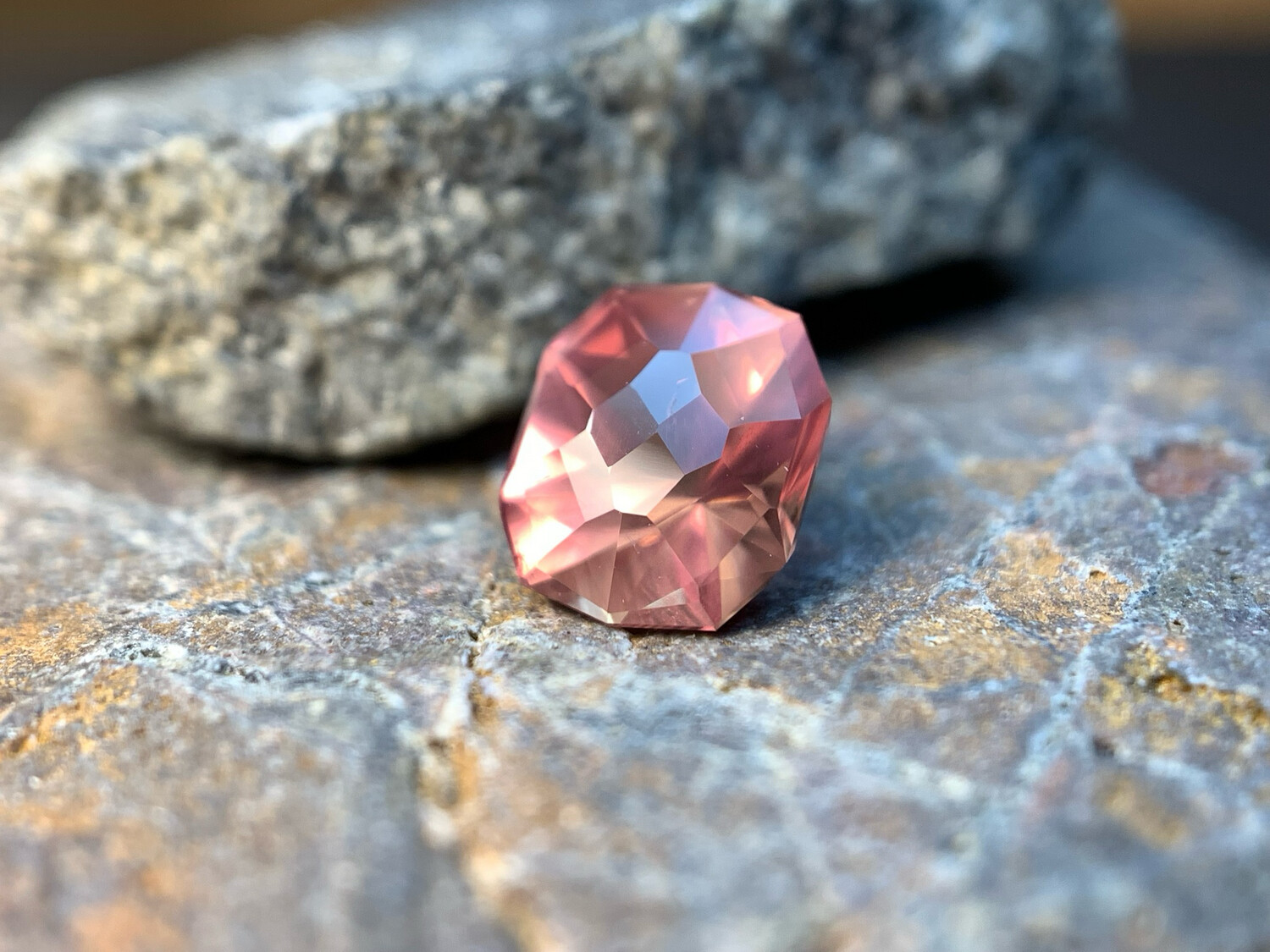 ᴬᵀᵞᴾᴵᶜᴬᴸ PEACHY PINK (PADPARADSCHA) UMBA SAPPHIRE 1.43ct (CUSTOM ORDER)