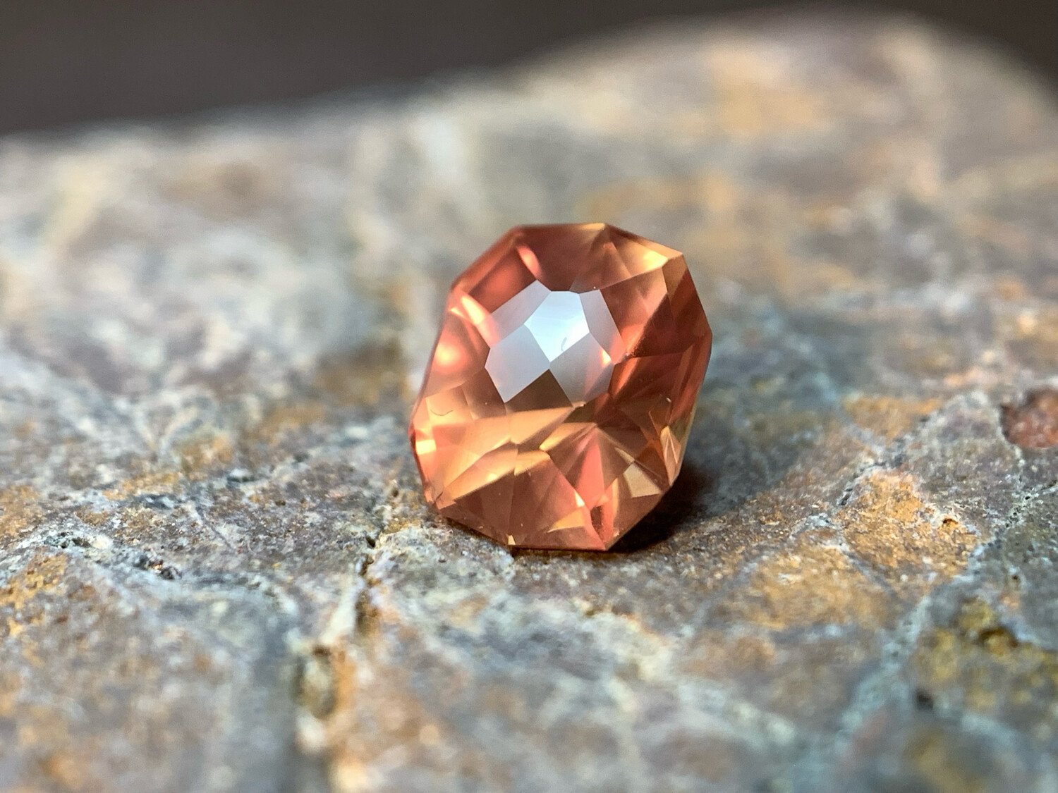 ᴬᵀᵞᴾᴵᶜᴬᴸ PEACHY PINK (PADPARADSCHA) UMBA SAPPHIRE 1.43ct (CUSTOM ORDER)