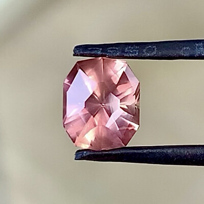 ᴬᵀᵞᴾᴵᶜᴬᴸ PEACHY PINK (PADPARADSCHA) UMBA SAPPHIRE 1.43ct (CUSTOM ORDER)