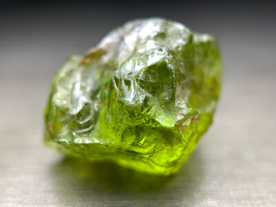 PERIDOT 11.89ct