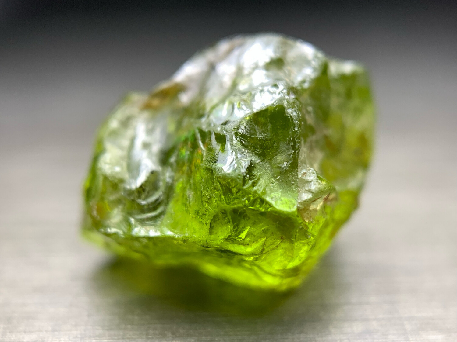 PERIDOT 11.89ct