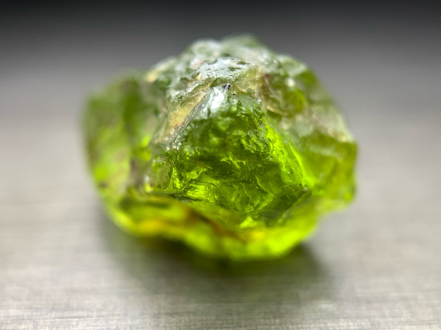 PERIDOT 11.89ct