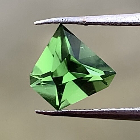 ᴬᵀᵞᴾᴵᶜᴬᴸ CHROME TOURMALINE 0.73ct