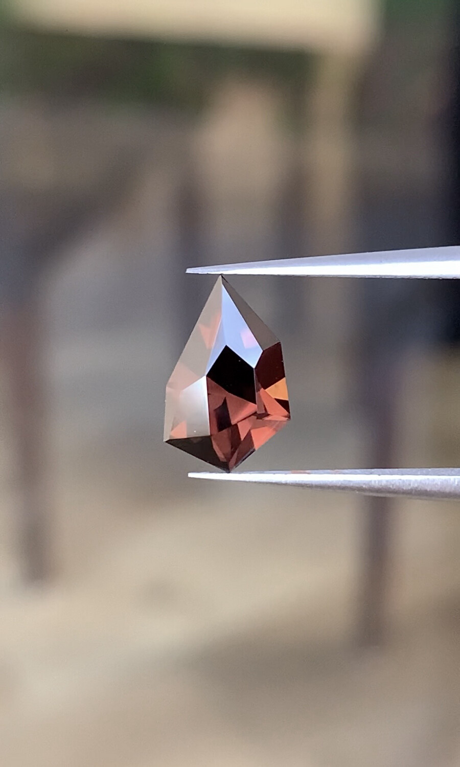 ᴬᵀᵞᴾᴵᶜᴬᴸ PINKISH ORANGE ZIRCON 2.46ct