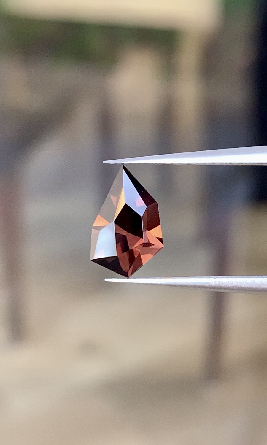 ᴬᵀᵞᴾᴵᶜᴬᴸ PINKISH ORANGE ZIRCON 2.46ct