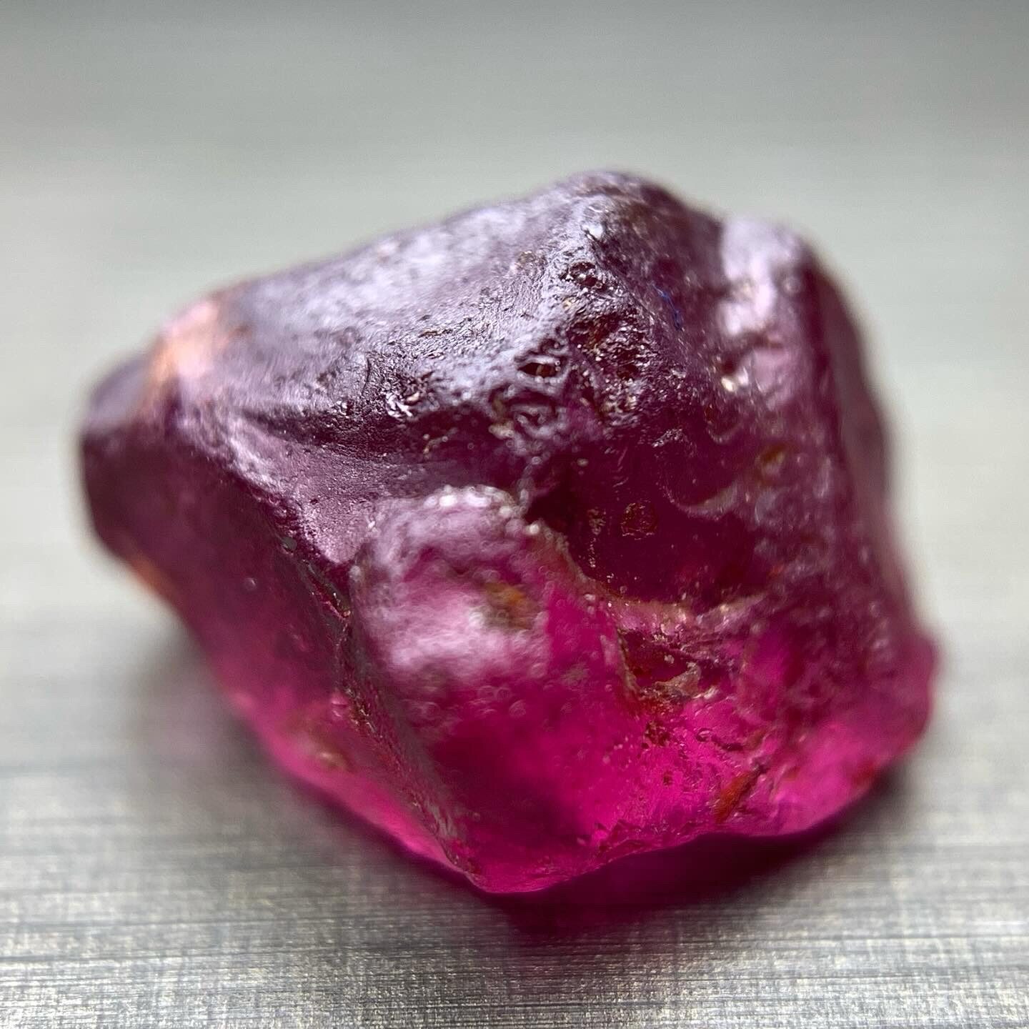 ᴬᵀᵞᴾᴵᶜᴬᴸ HOT PINK GARNET 1.59ct