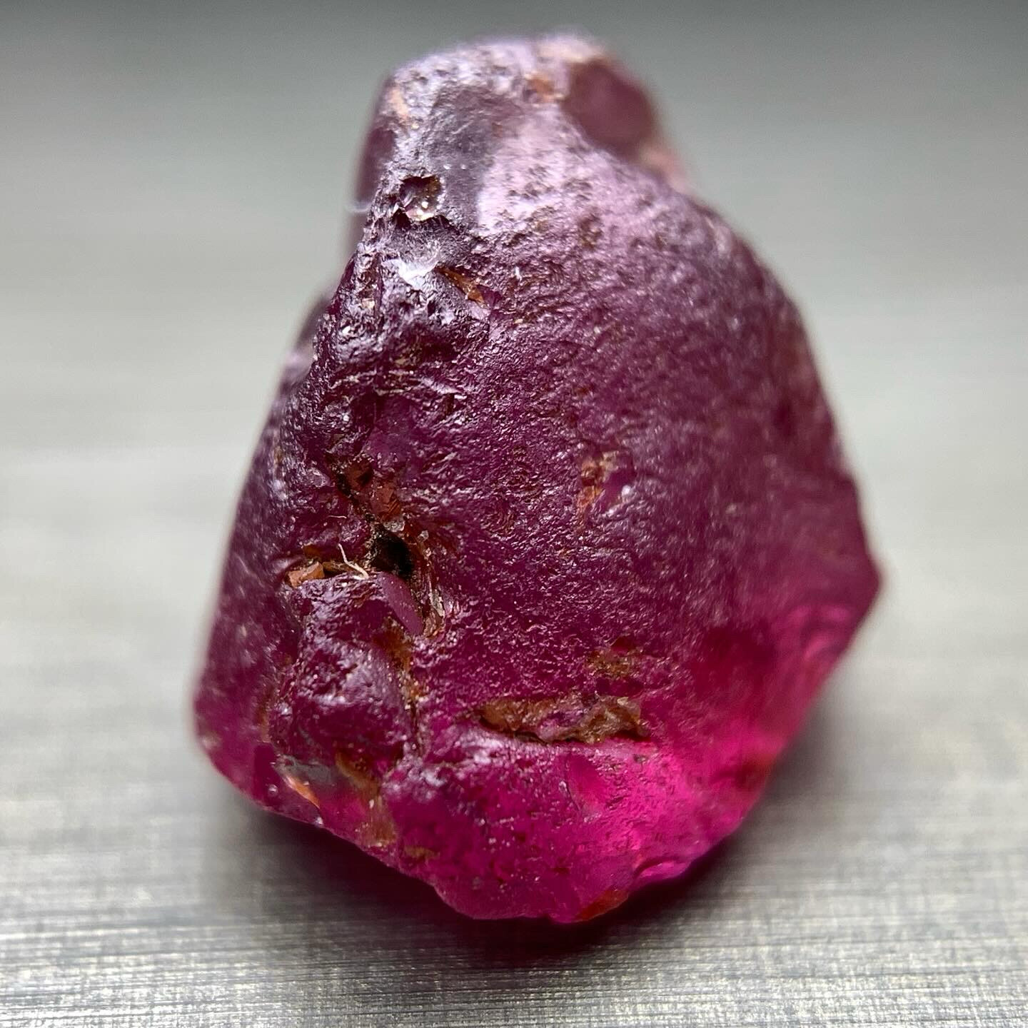 ᴬᵀᵞᴾᴵᶜᴬᴸ HOT PINK GARNET 1.59ct