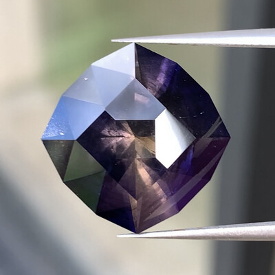 IOLITE
