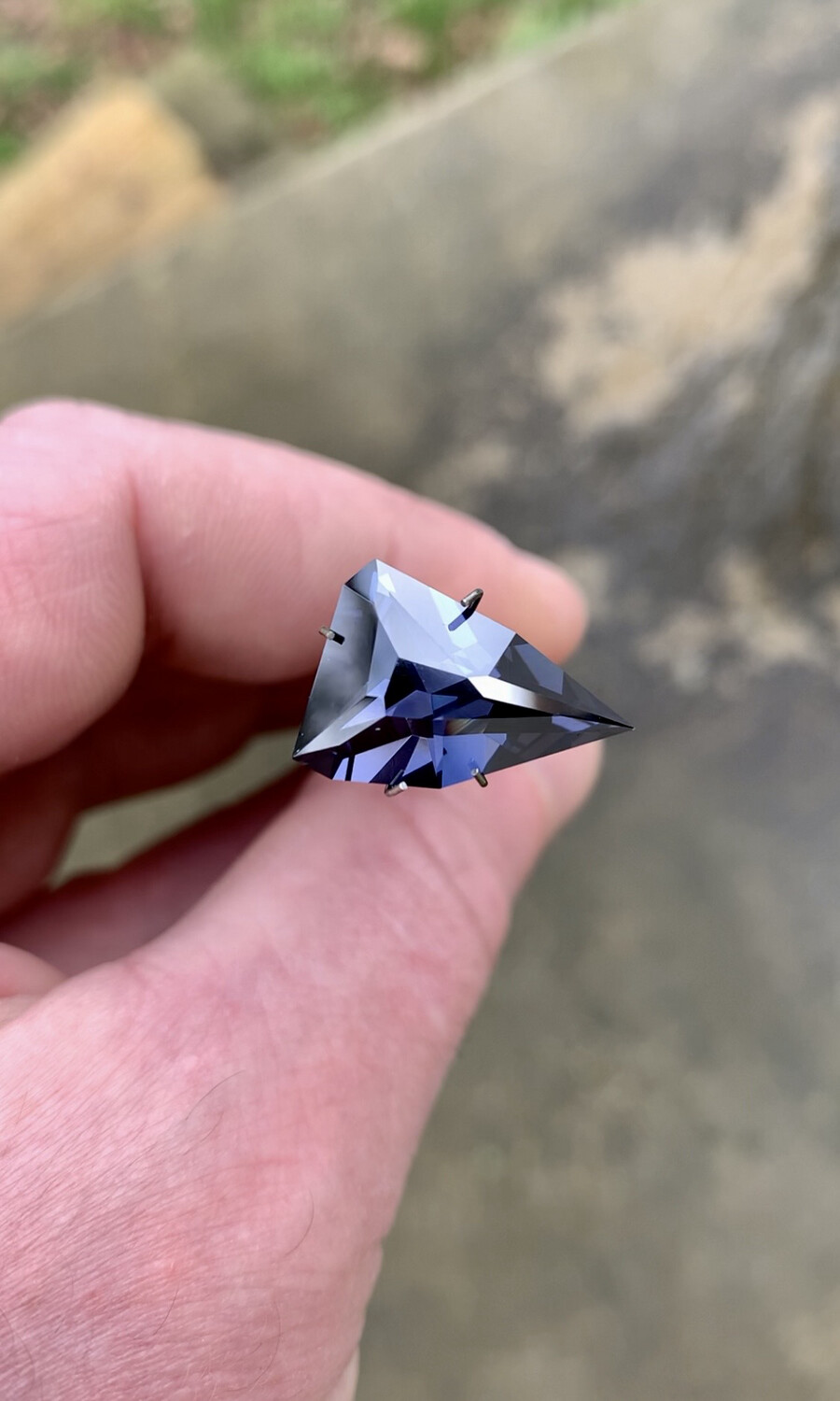 ᴬᵀᵞᴾᴵᶜᴬᴸ GREY BLUE ZIRCONIA 17.59ct 🌱
