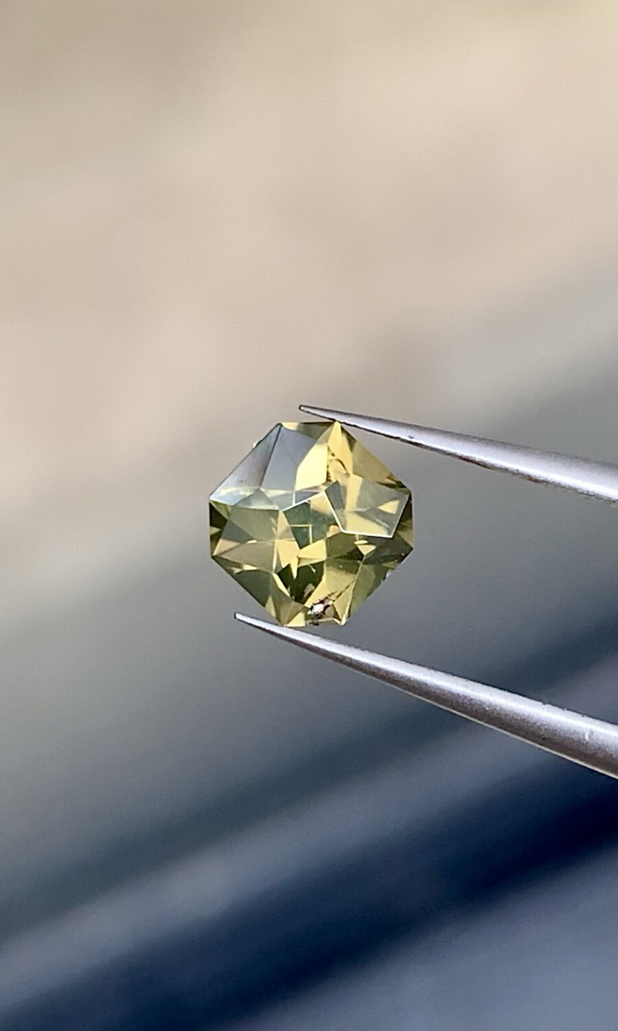 ᴬᵀᵞᴾᴵᶜᴬᴸ ZIRCON 1.47ct