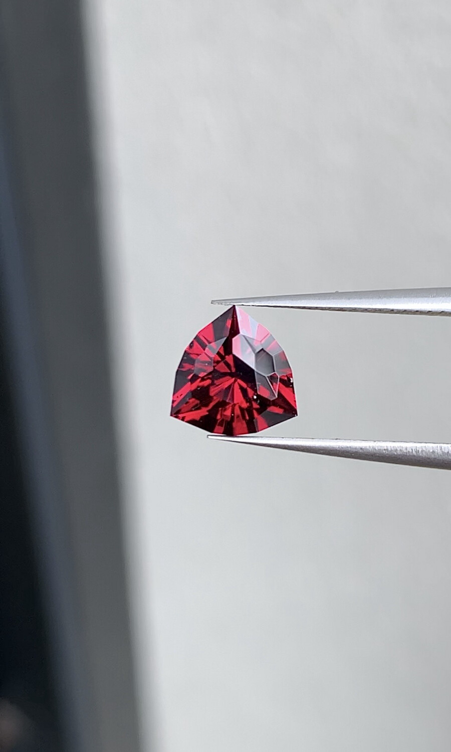 ᴬᵀᵞᴾᴵᶜᴬᴸ UMBALITE GARNET 2.07ct