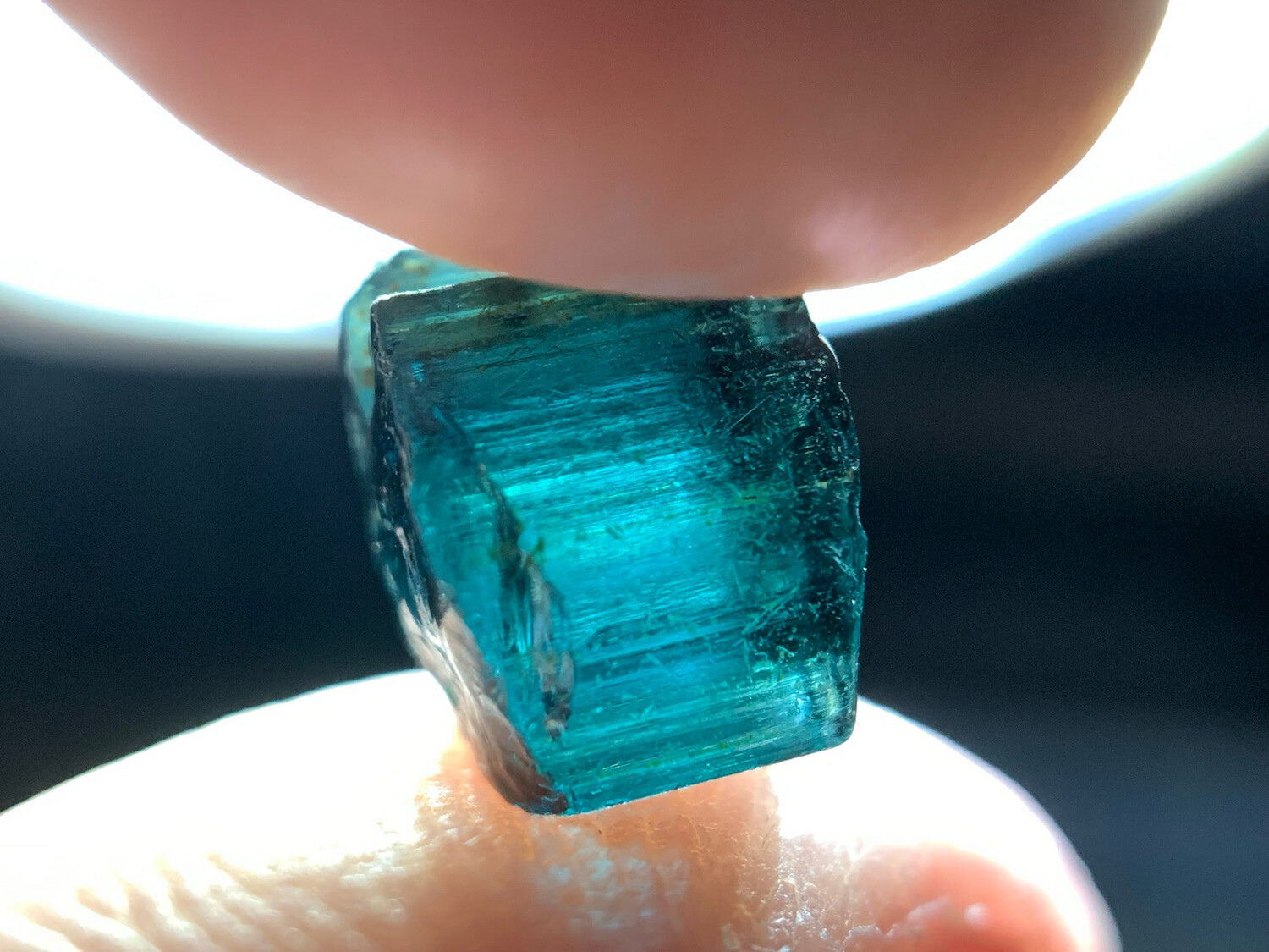 BLUE TOURMALINE 7.65ct