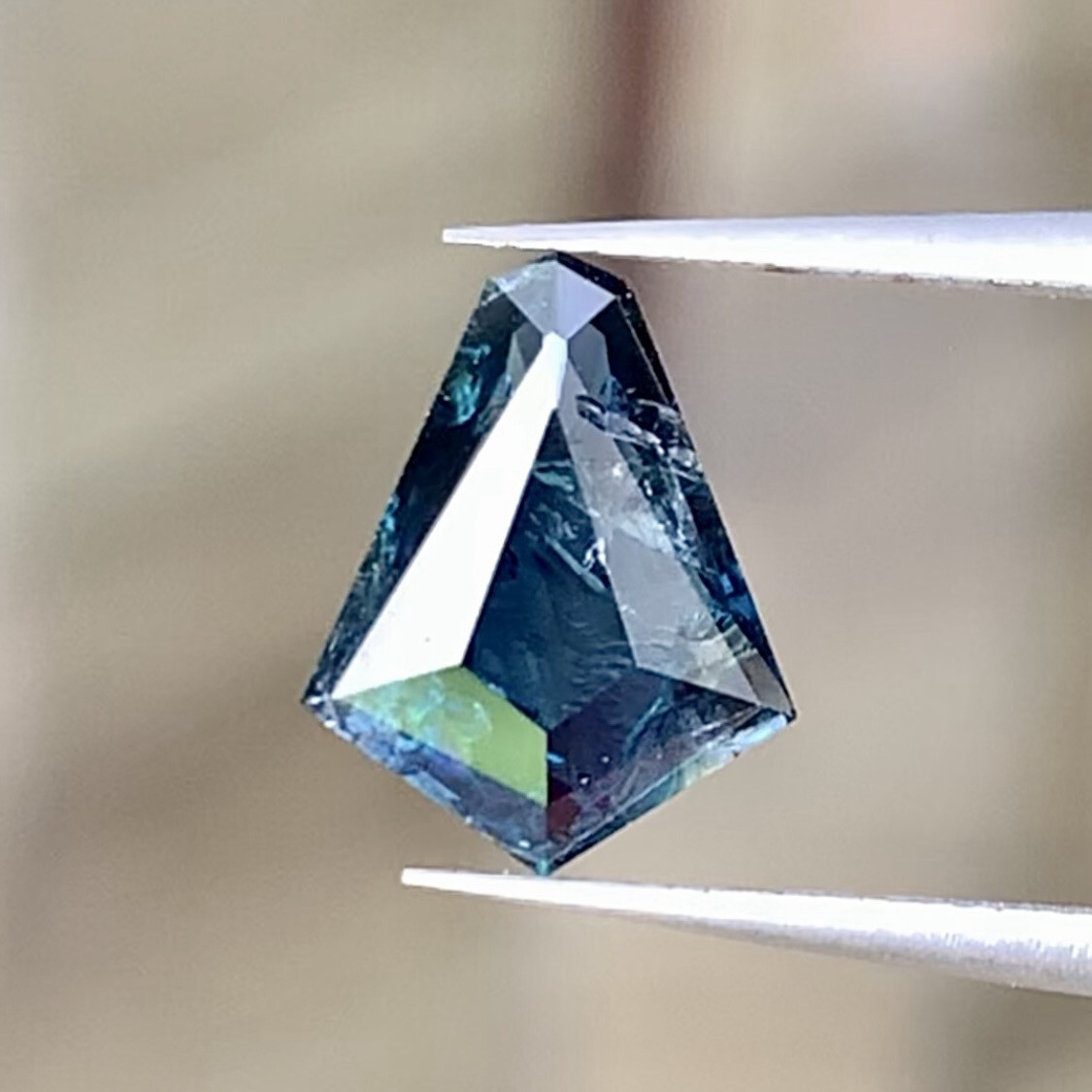 ᴬᵀᵞᴾᴵᶜᴬᴸ WILD TEAL KENYAN SAPPHIRE 2.21ct (custom order)