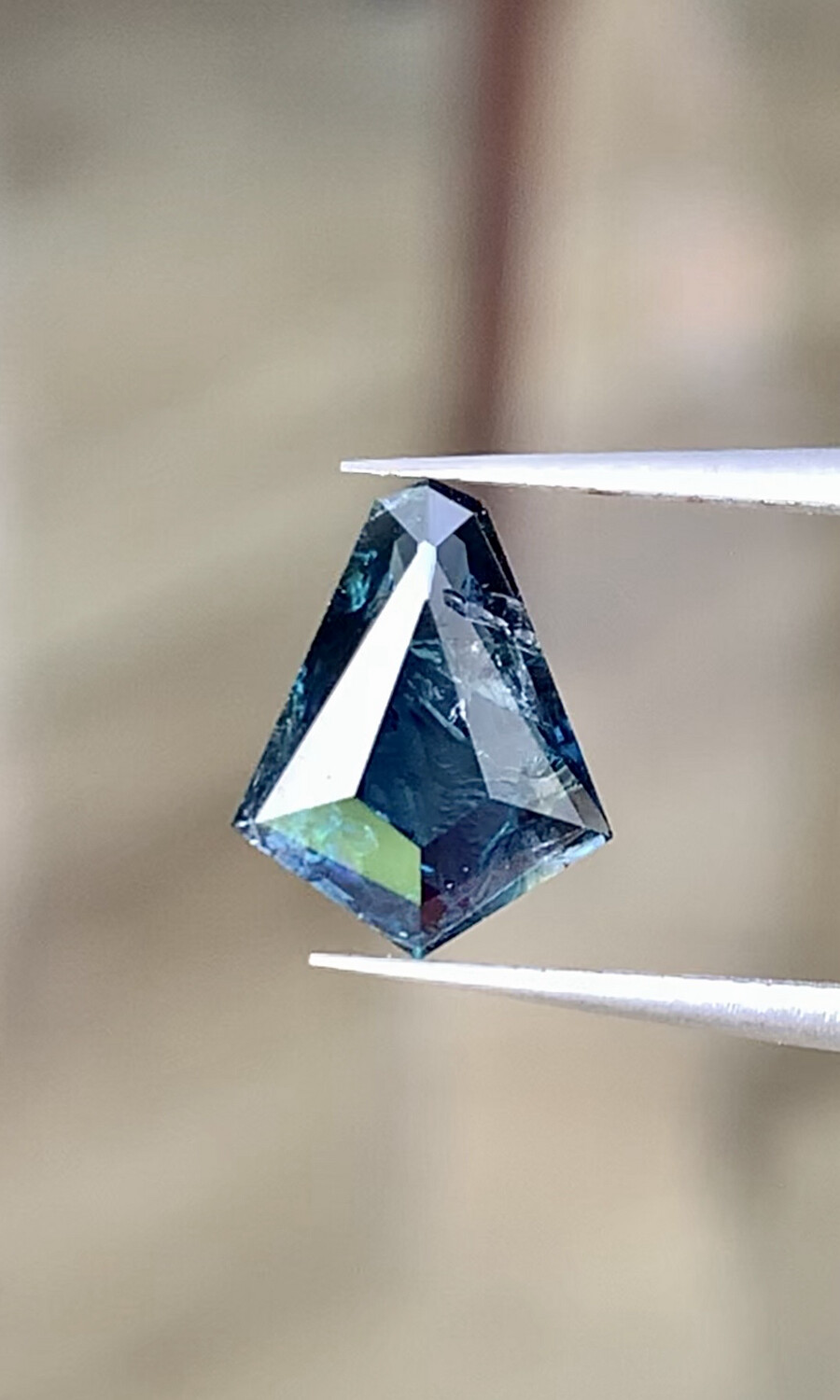 ᴬᵀᵞᴾᴵᶜᴬᴸ WILD TEAL KENYAN SAPPHIRE 2.21ct (custom order)