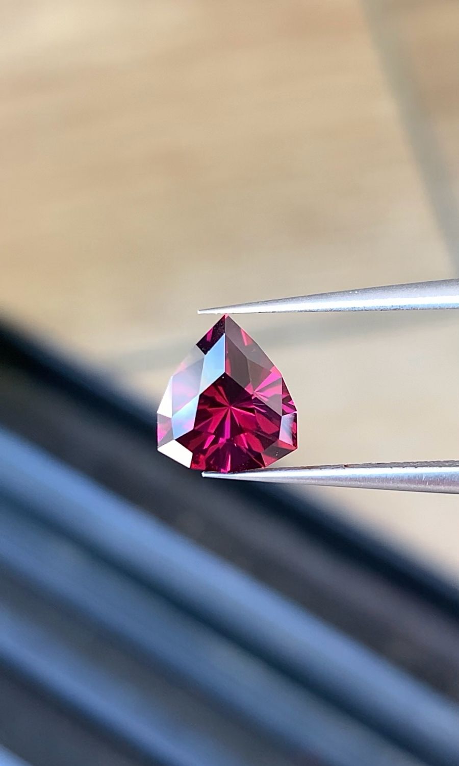 ᴬᵀᵞᴾᴵᶜᴬᴸ UMBALITE GARNET 2,36ct